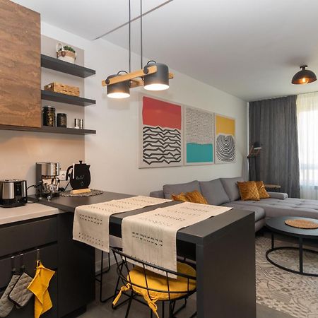 Apartamento Contemporary Charm In Old Sofía Exterior foto